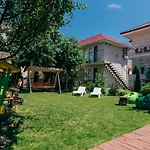 Vadlen 3* Odessa