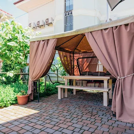 Guest house Vadlen 3*