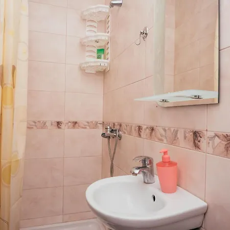 Vadlen Guest house