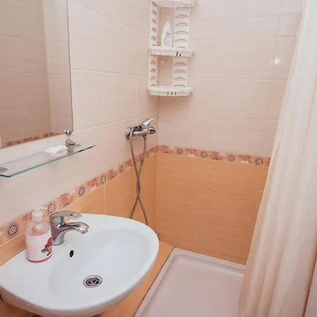 Vadlen Guest house